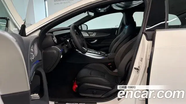 Mercedes-Benz AMG GT 2025 — Photo 10/20