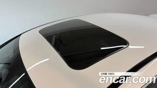 Mercedes-Benz AMG GT 2025 — Photo 13/20