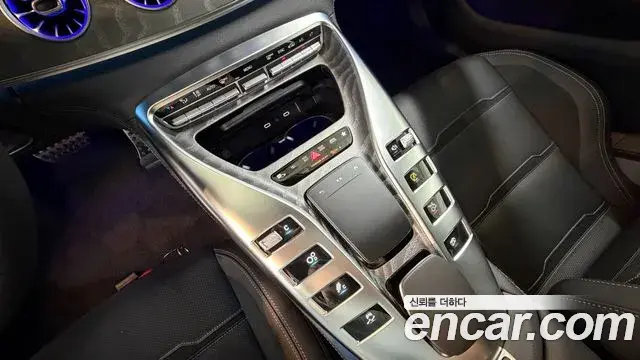 Mercedes-Benz AMG GT 2025 — Photo 15/20