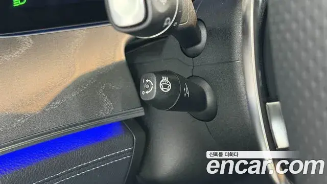 Mercedes-Benz AMG GT 2025 — Photo 19/20