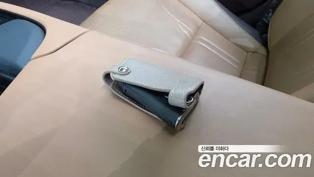Lexus ES300h 2021 — ფოტო 30/41