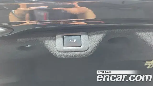 Lexus ES300h 2021 — ფოტო 36/41
