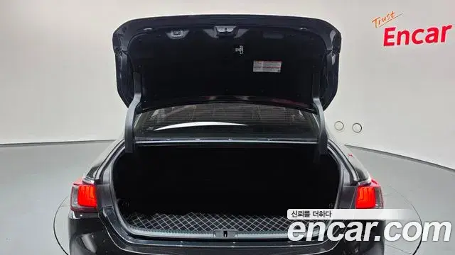 Lexus ES300h 2021 — ფოტო 27/41