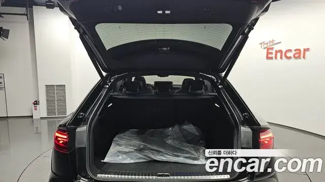 Audi Q8 2025 — ფოტო 5/38