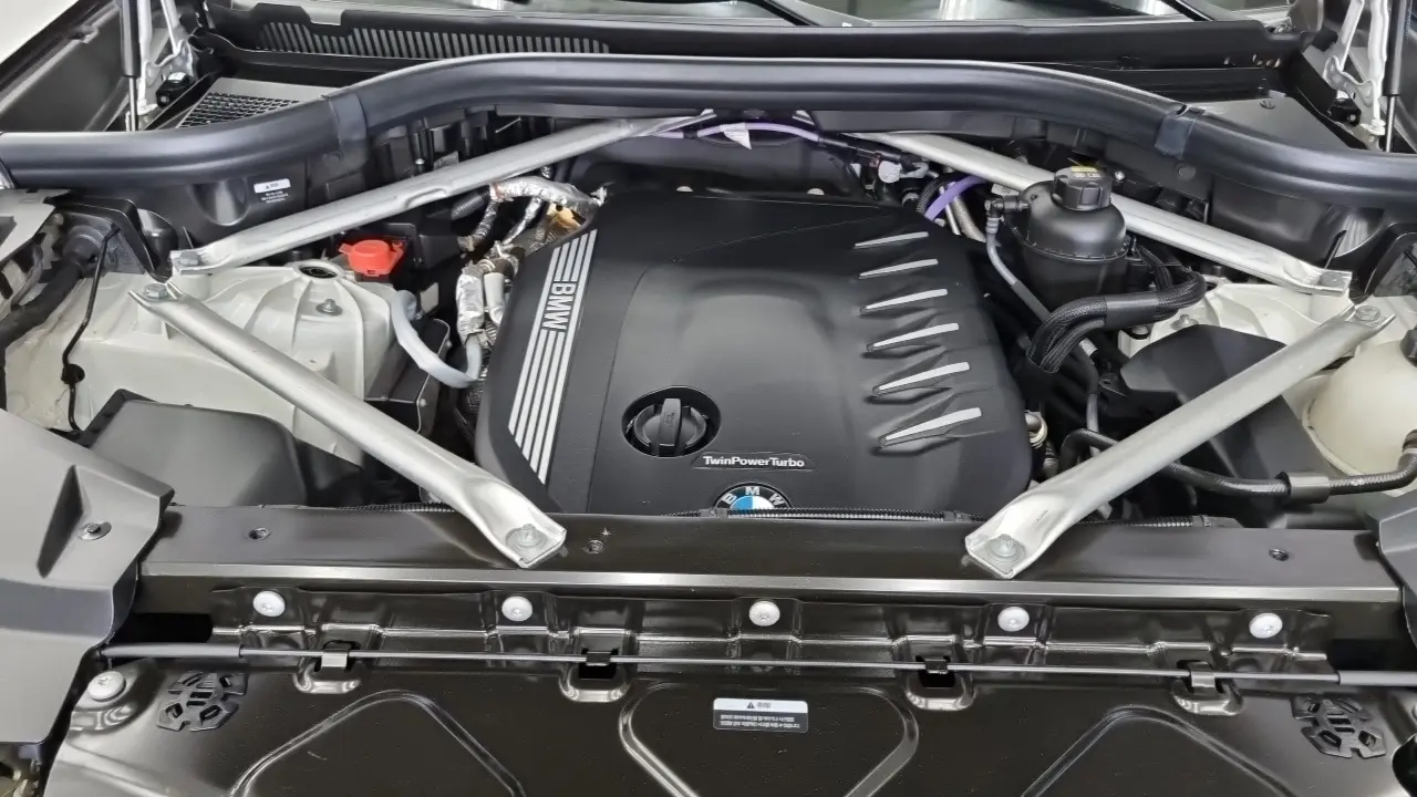 BMW X6 2022 — Photo 5/18