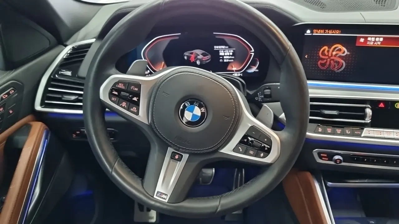 BMW X6 2022 — Photo 12/18