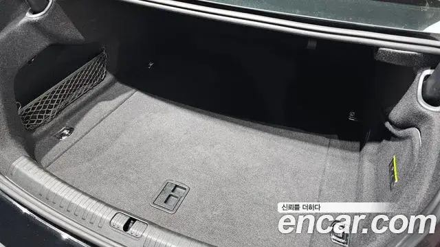 Audi A6 2020 — ფოტო 12/30