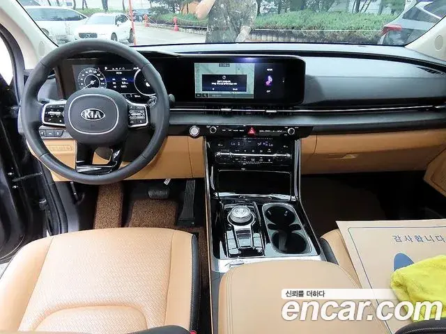 Kia Carnival 2021 — Photo 6/19