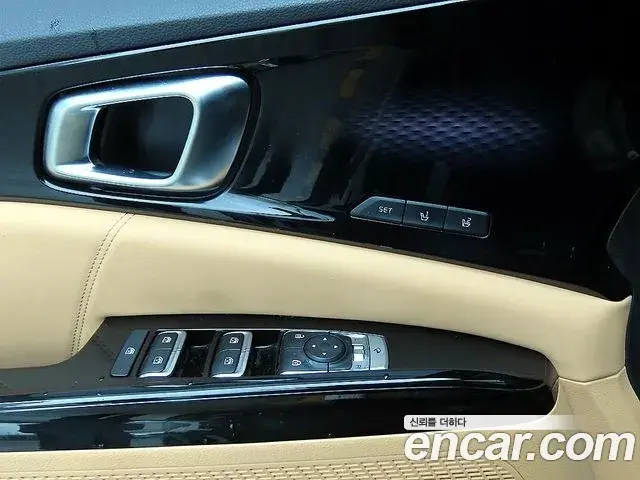 Kia Carnival 2021 — Photo 11/19