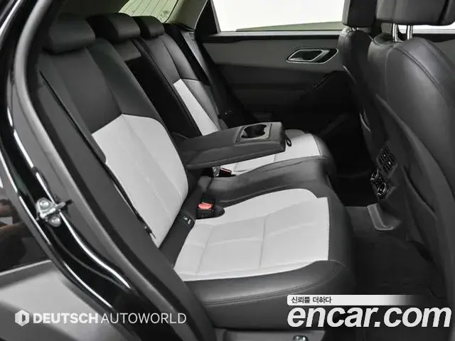 Land Rover Range Rover Velar 2025 — Photo 14/20