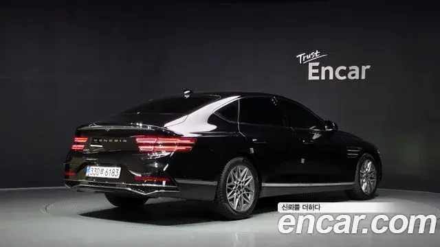 Genesis G80 2025 — Şəkil 9/33
