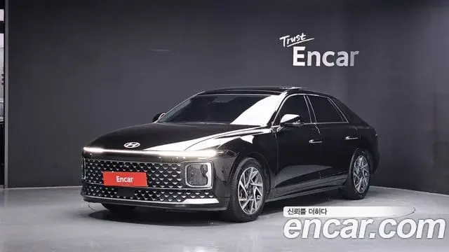 Hyundai Grandeur 2023 — Фото 1/20