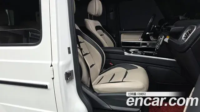 Mercedes-Benz G-Class 2021 — Фото 11/20