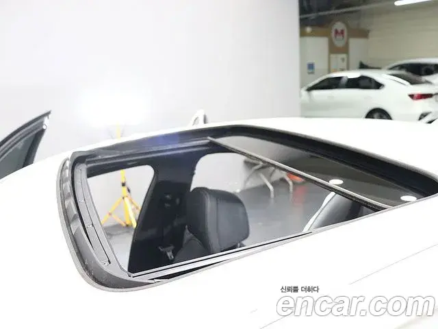 BMW 5 Series 2023 — Şəkil 19/20