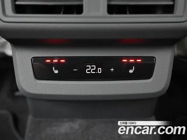 Audi Q5 2025 — ფოტო 13/20