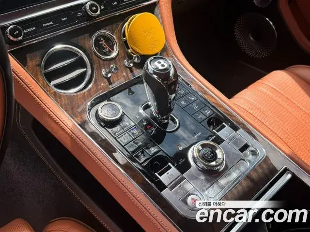 Bentley Continental GT 2018 — Şəkil 13/20