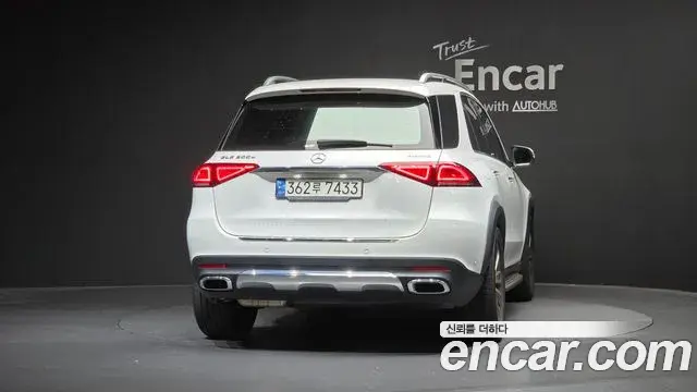 Mercedes-Benz GLE-Class 2021 — Фото 4/20