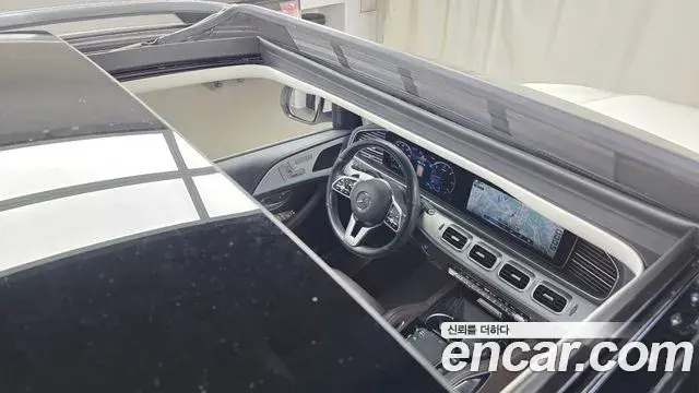 Mercedes-Benz GLE-Class 2021 — Фото 19/20