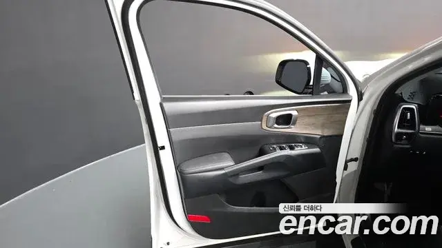 Kia Sorento 2022 — ფოტო 36/36
