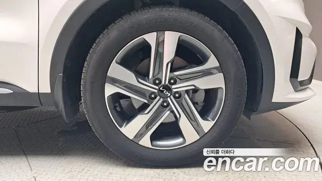 Kia Sorento 2022 — ფოტო 22/37