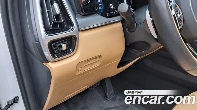 Kia Sorento 2022 — ფოტო 8/37