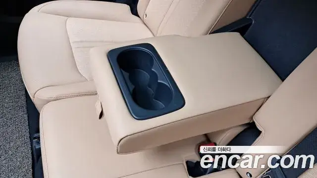 Kia Sorento 2022 — ფოტო 23/37