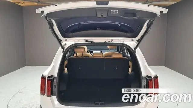Kia Sorento 2022 — ფოტო 15/37