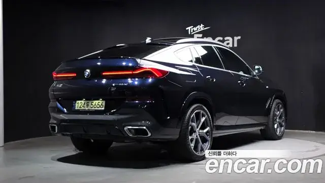 BMW X6 2022 — Photo 2/34