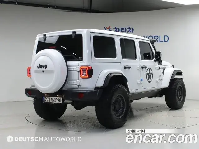 Jeep Wrangler 2022 — ფოტო 4/20