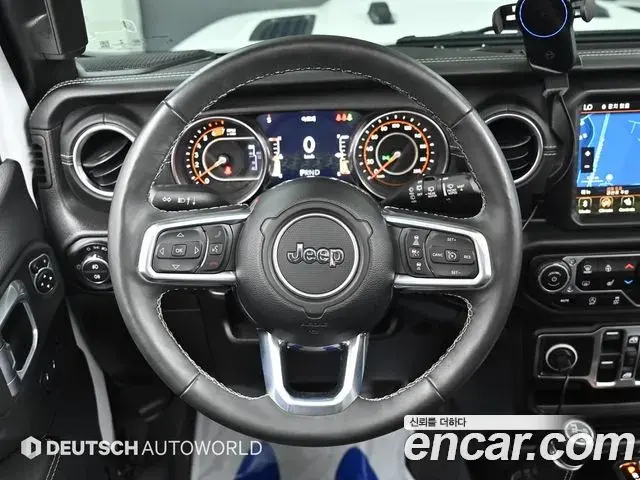 Jeep Wrangler 2022 — ფოტო 7/20