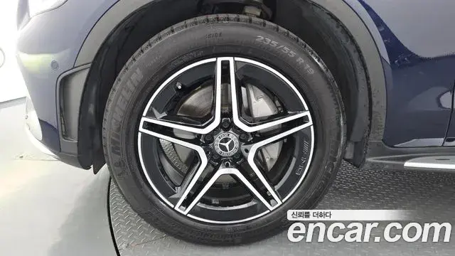 Mercedes-Benz GLC-Class 2021 — ფოტო 24/32