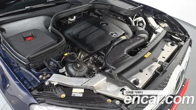 Mercedes-Benz GLC-Class 2021 — ფოტო 21/32