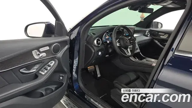 Mercedes-Benz GLC-Class 2021 — ფოტო 22/32