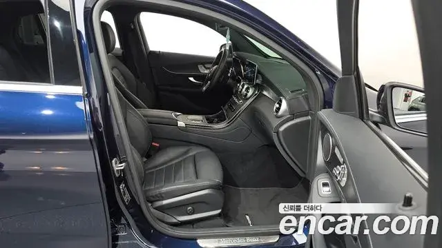 Mercedes-Benz GLC-Class 2021 — ფოტო 26/32