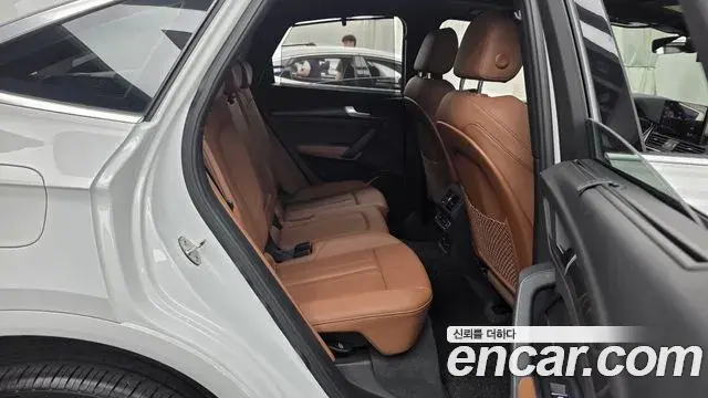 Audi Q5 2023 — ფოტო 1/34