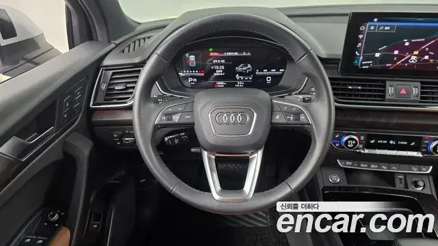Audi Q5 2023 — ფოტო 19/34