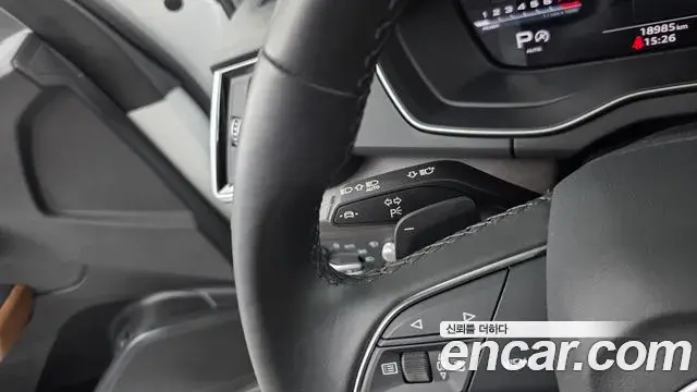 Audi Q5 2023 — ფოტო 15/34