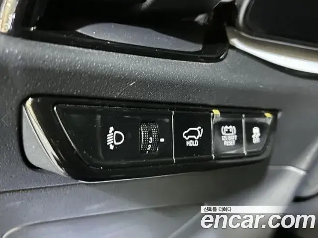 Kia Niro 2025 — Фото 15/19