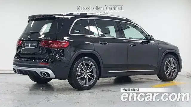 Mercedes-Benz GLB-Class 2025 — Photo 1/18
