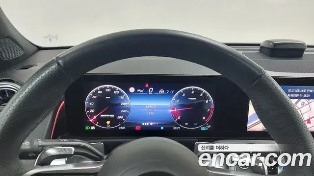 Mercedes-Benz GLB-Class 2025 — Photo 6/18