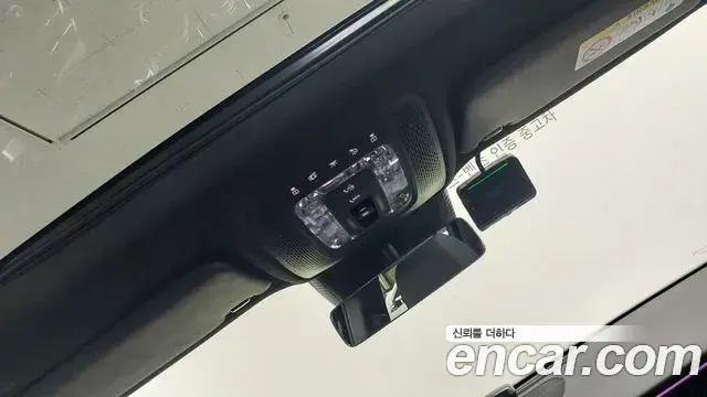 Mercedes-Benz GLB-Class 2025 — Photo 17/18