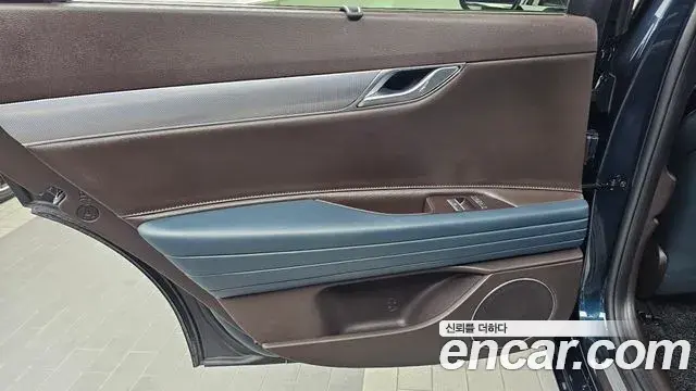 Genesis G80 2022 — Photo 31/33