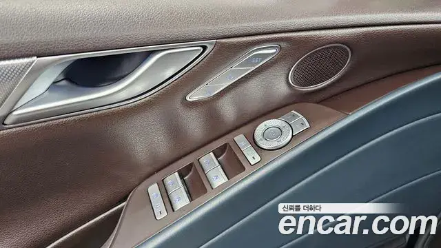 Genesis G80 2022 — Photo 9/33