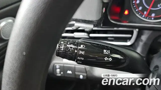 Hyundai Avante 2021 — Фото 19/20