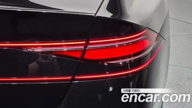 Genesis G90 2025 — Photo 15/40