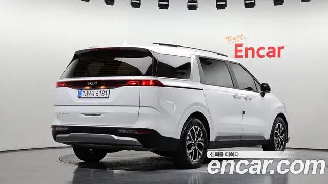 Kia Carnival 2022 — Photo 2/20