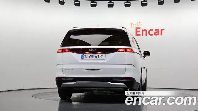Kia Carnival 2022 — Photo 4/20