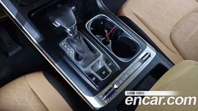 Kia Carnival 2022 — Photo 9/20