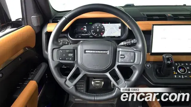 Land Rover Defender 2023 — ფოტო 3/33