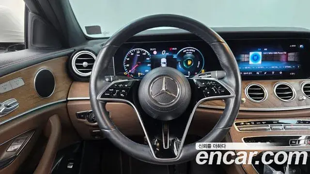 Mercedes-Benz E-Class 2021 — ფოტო 3/20